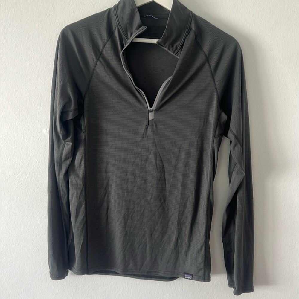 Patagonia 
Capilene Midweight Zip-Neck Base Layer Top